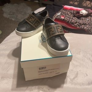 Toddler girl Fendi sneakers